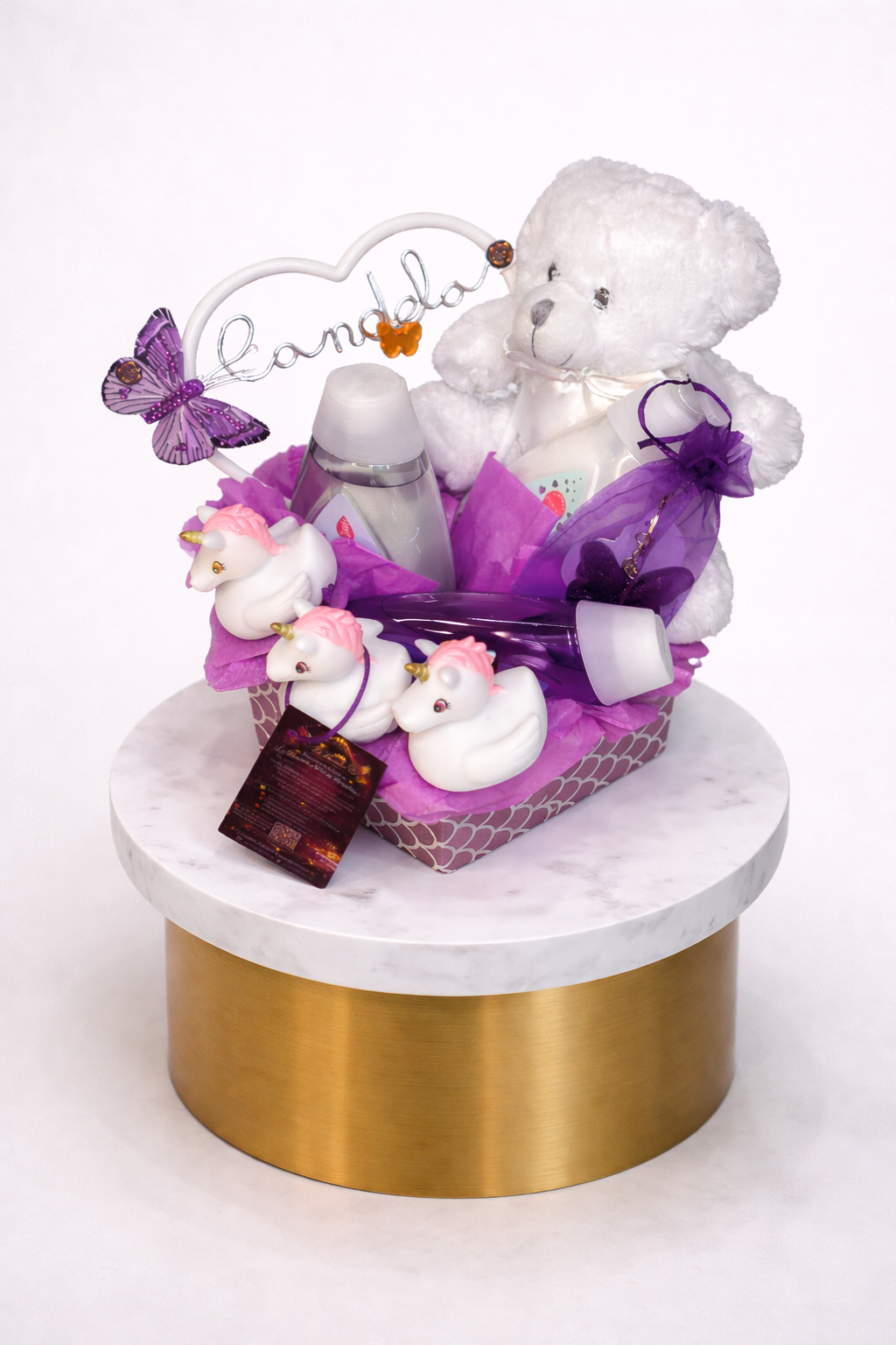 Cesta bebé personalizada con osito y unicornio | Regalo original baby shower